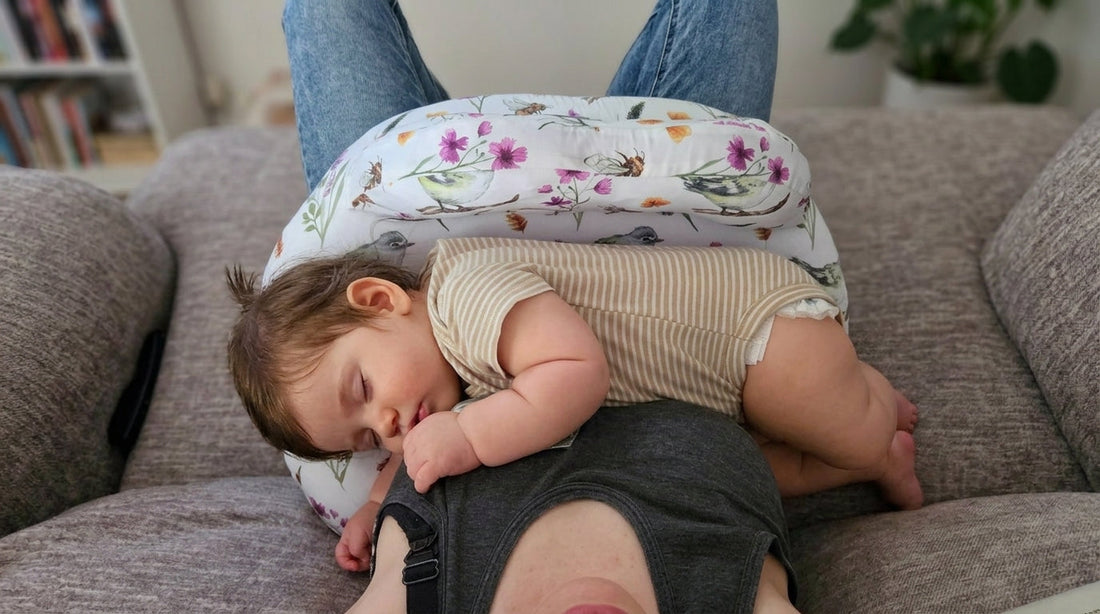 Inflatable Nursing Pillow for Travel: Real Mom Review + Sizing Guide